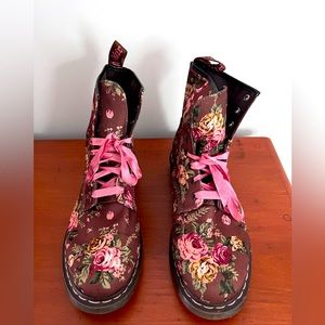 Dr. Martens women’s floral lace up boot
